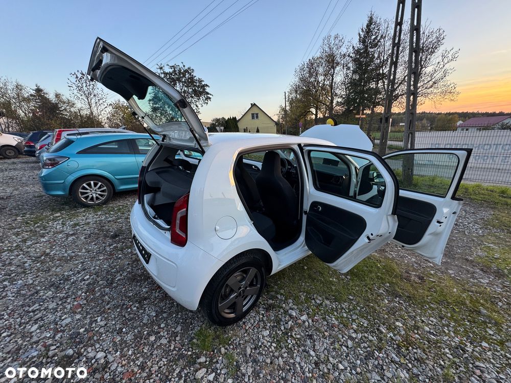 Volkswagen up! 1.0 high EU6 - 14