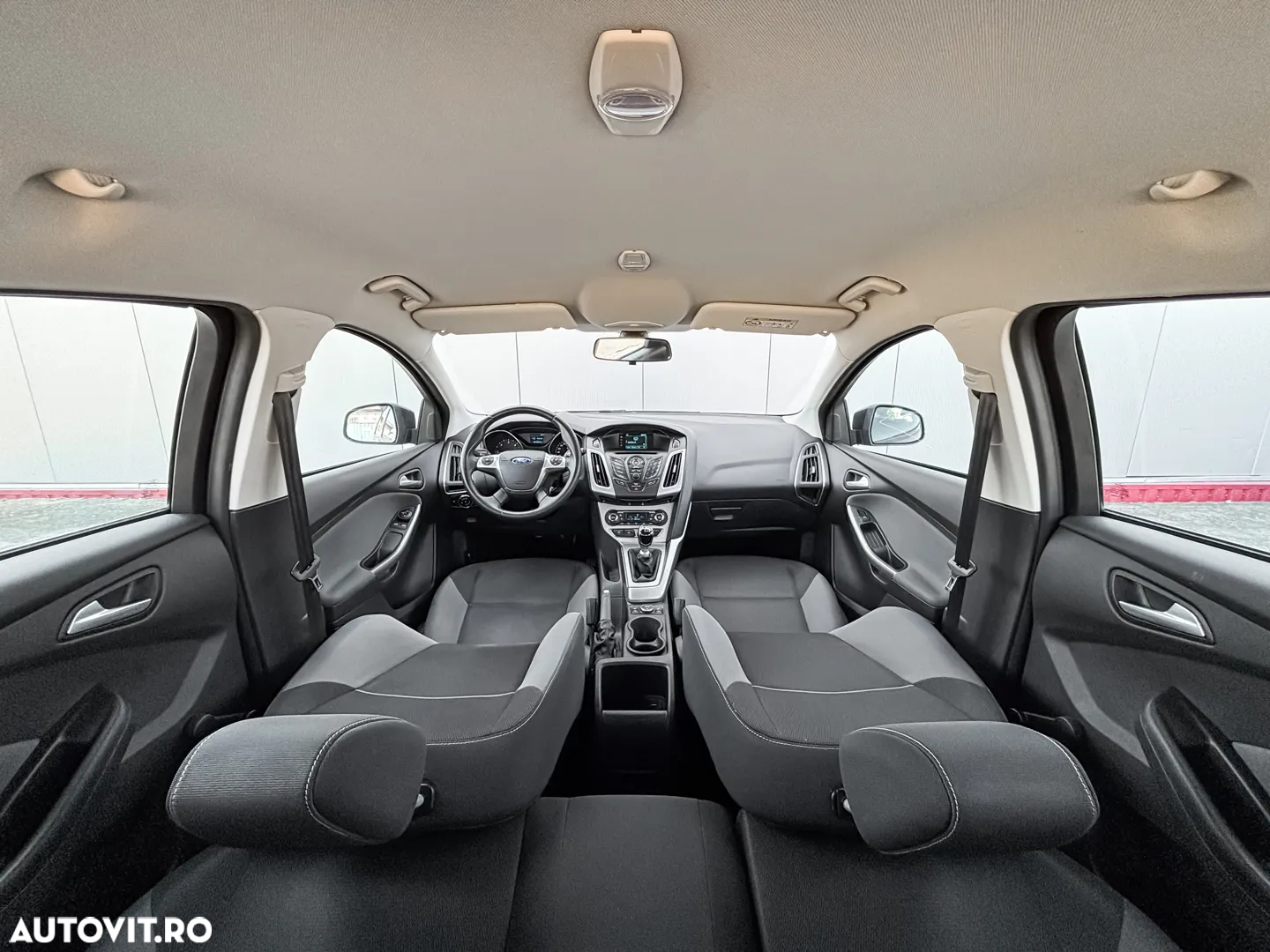 Ford Focus - 10