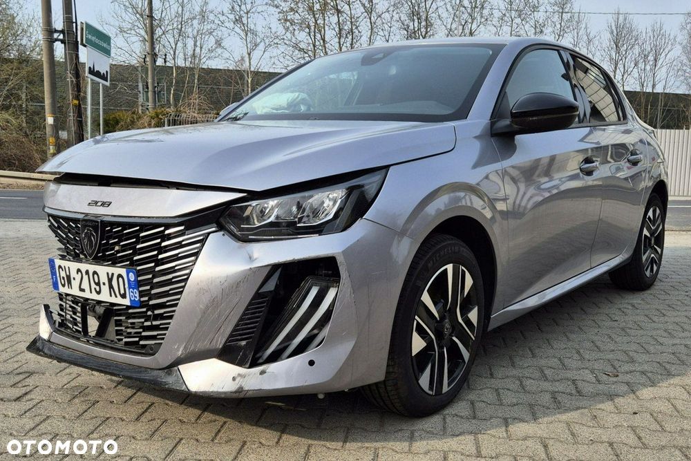 Peugeot 208 - 2