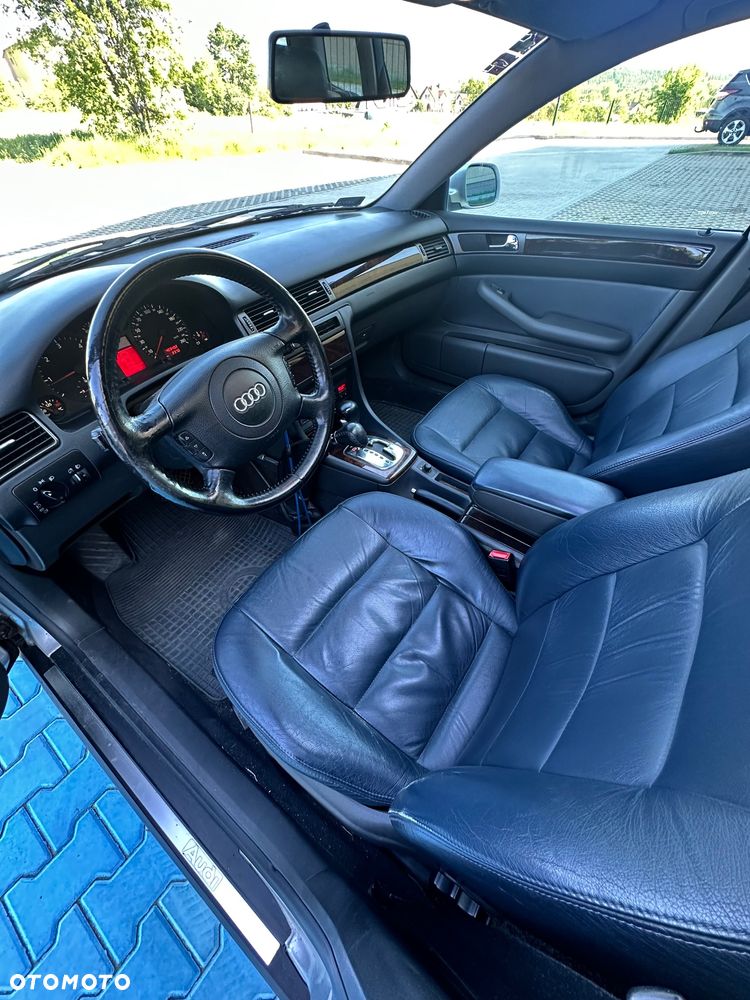 Audi A6 Avant ver-a6-avant-2-5-tdi - 18