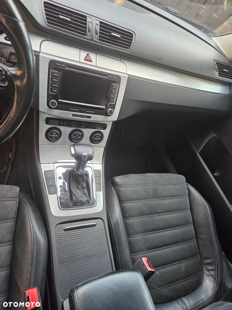 Volkswagen Passat 2.0 TDI Highline DSG - 10