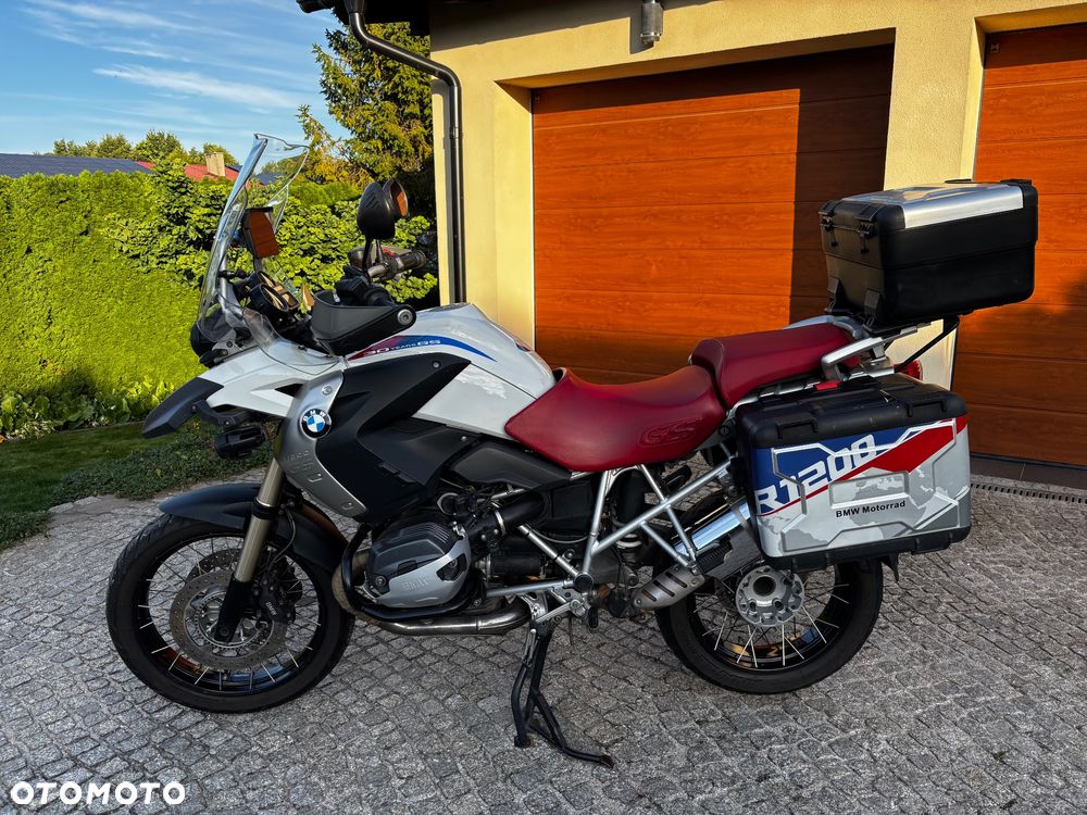 BMW R - 1