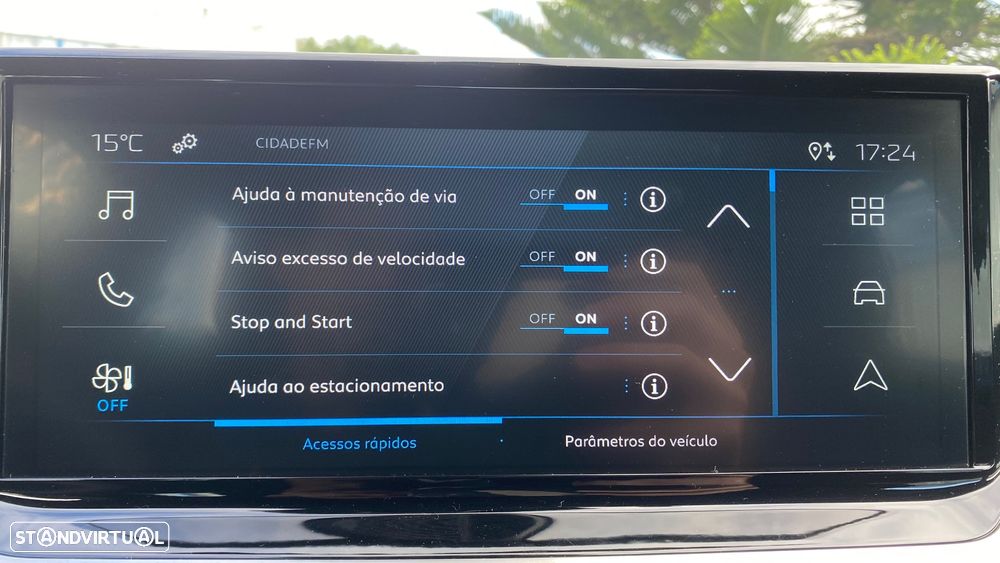 Peugeot 2008 1.2 PureTech Style - 42