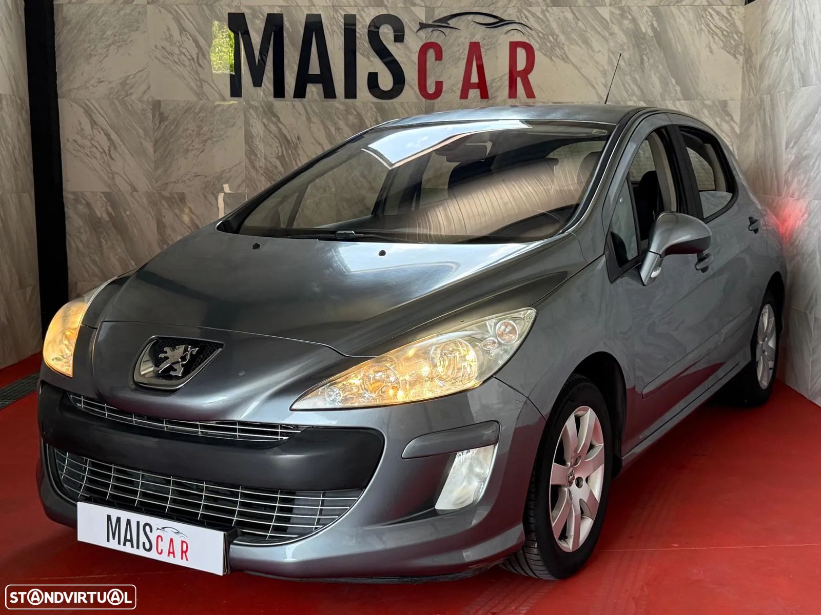 Peugeot 308 1.4 16V Executive - 1