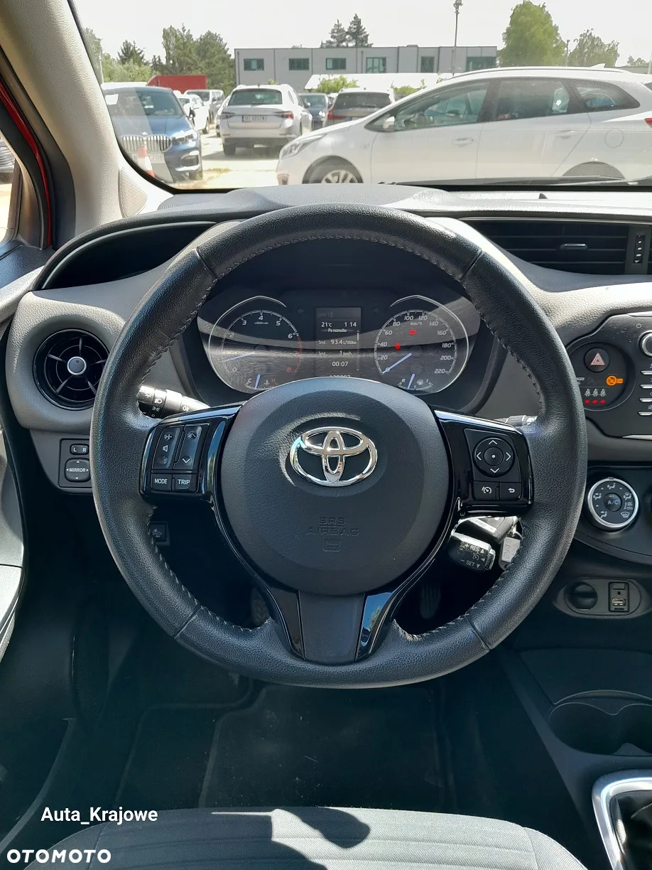 Toyota Yaris 1.5 Premium - 11
