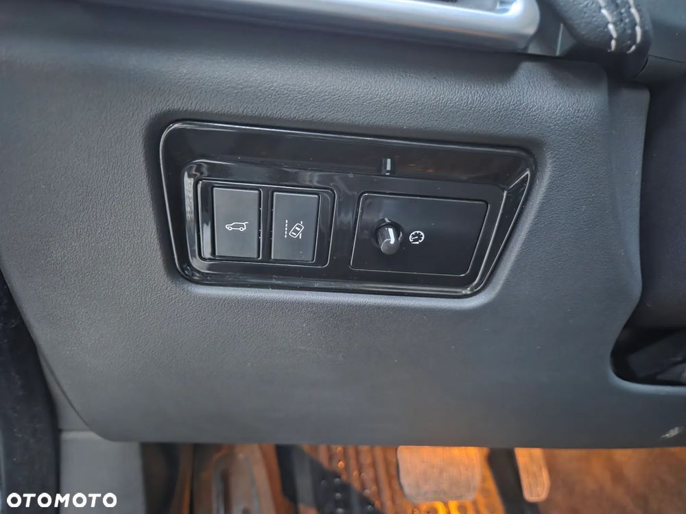 Jaguar F-Pace 30d AWD R-Sport - 24