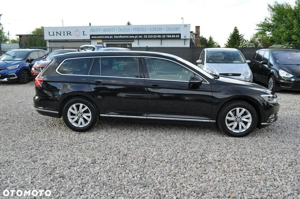 Volkswagen Passat - 4