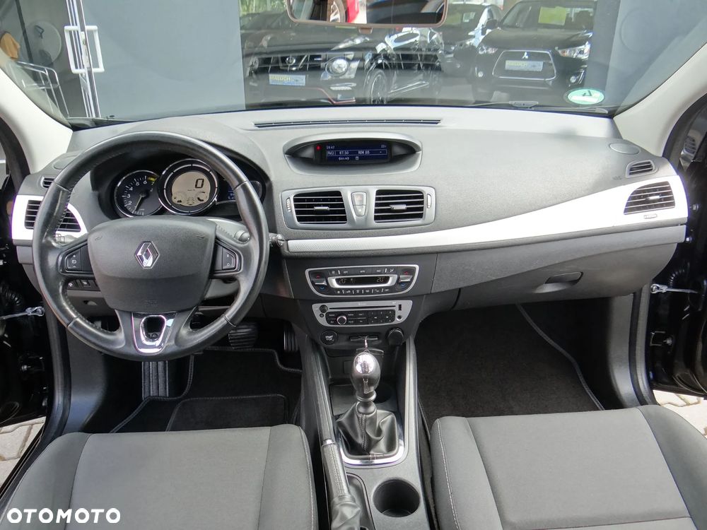 Renault Megane ENERGY TCe 115 Start & Stop Authentique - 28