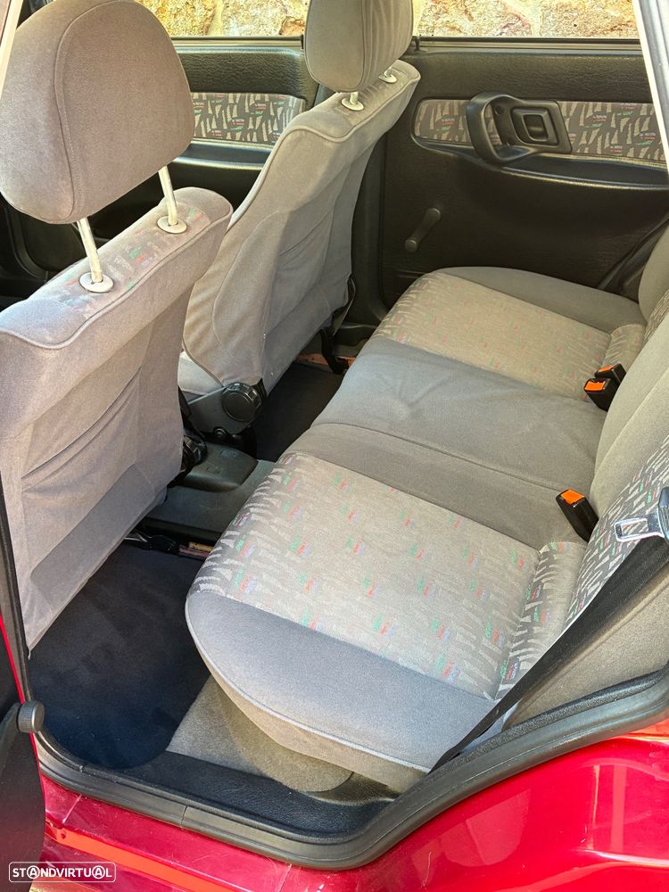 SEAT Cordoba 1.4i - 16