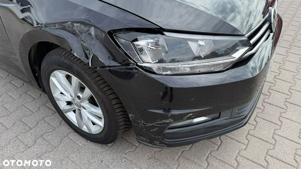 Volkswagen Touran - 6