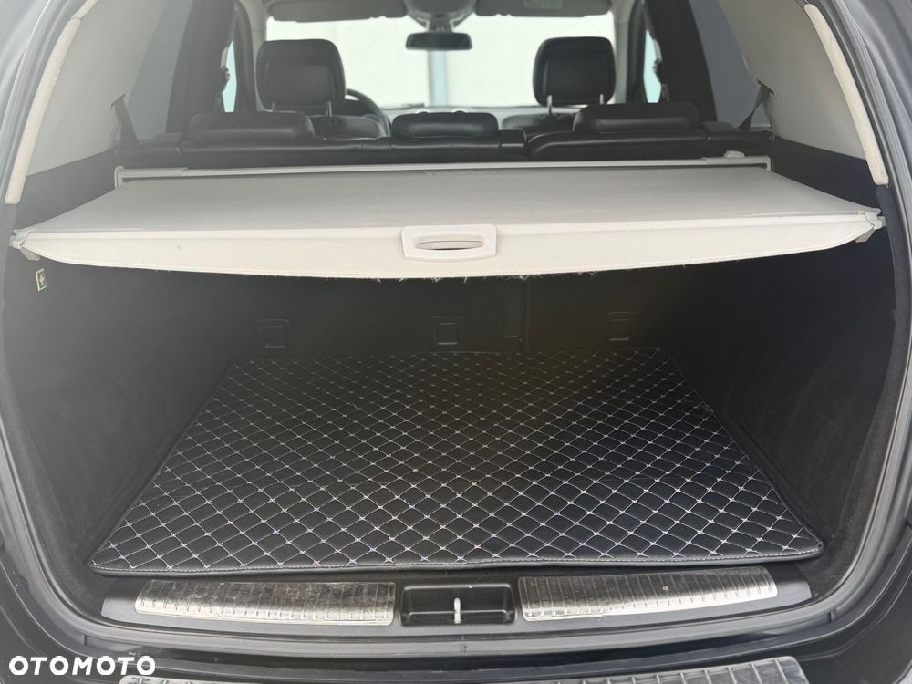Mercedes-Benz ML - 24