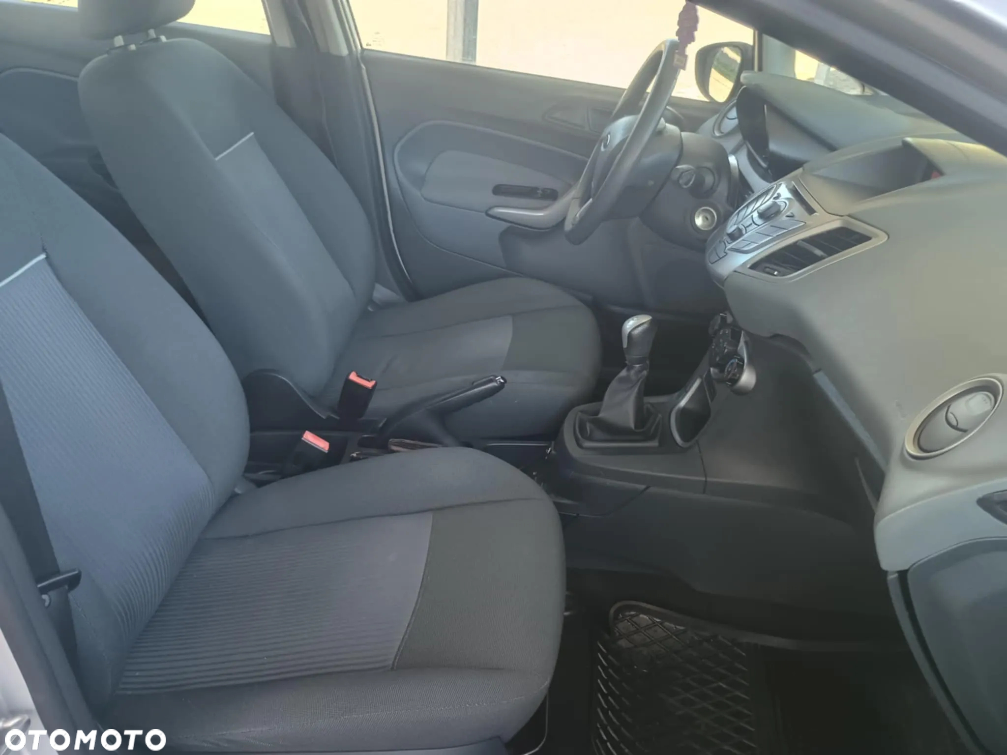 Ford Fiesta - 17