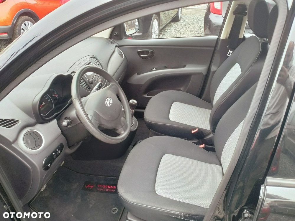 Hyundai i10 - 12