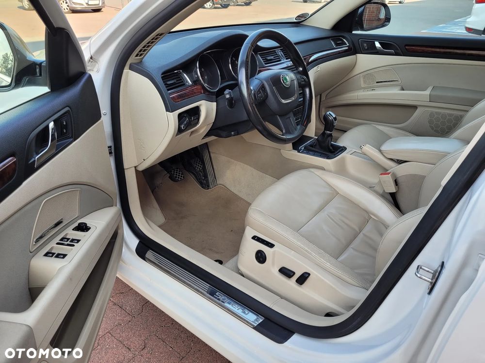 Skoda Superb 1.8 TSI Exclusive - 5