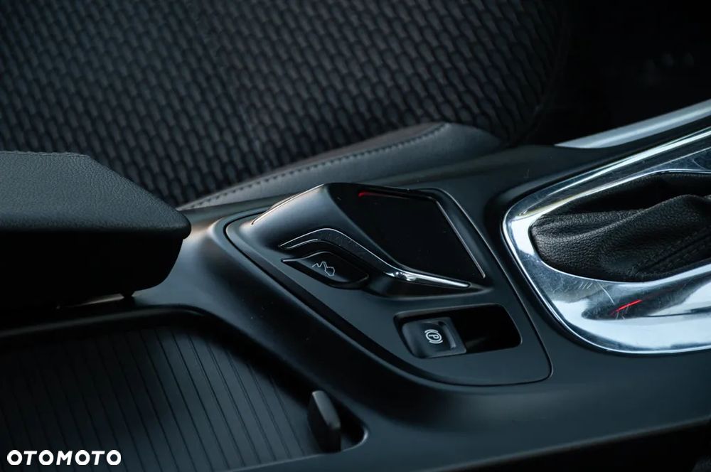 Opel Insignia 2.0 CDTI automatik Sport - 22