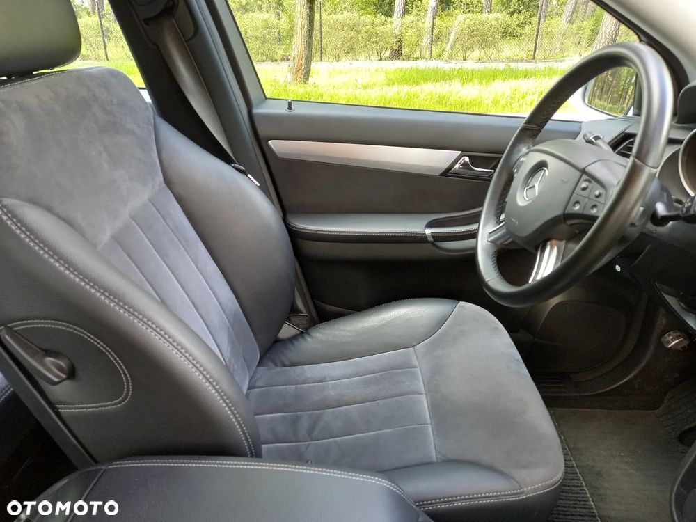 Mercedes-Benz Klasa R 320 CDI 4-Matic - 36