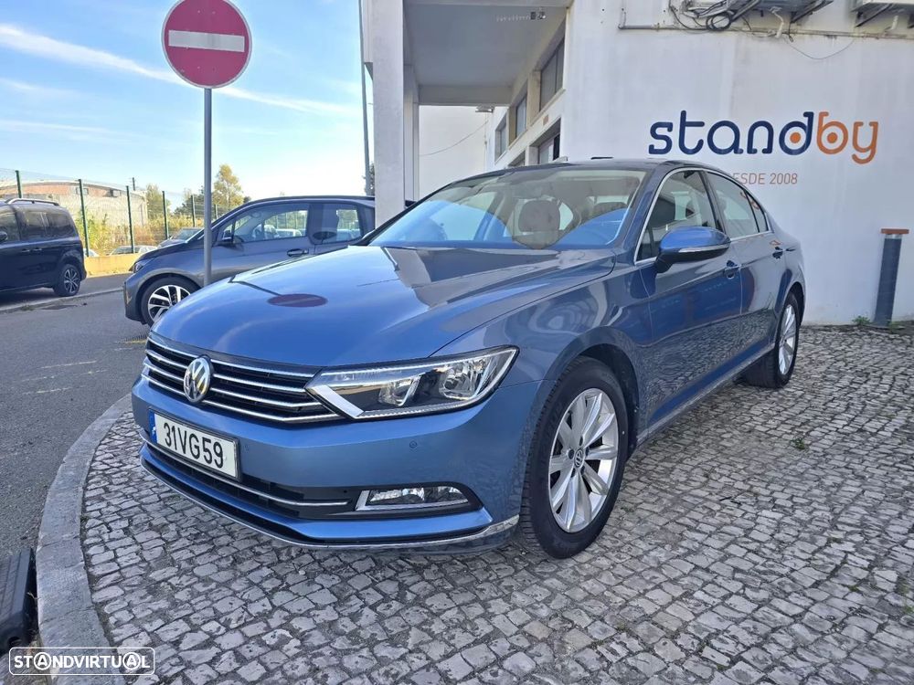 VW Passat 1.6 TDI Confortline DSG - 6