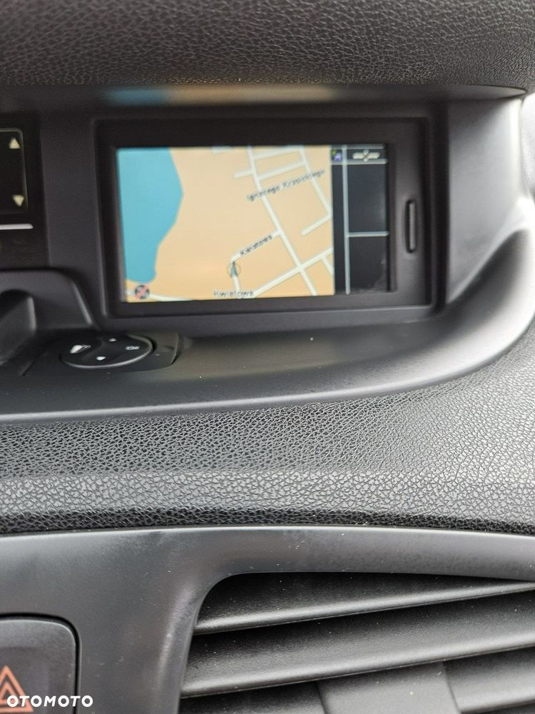 Renault Grand Scenic - 20