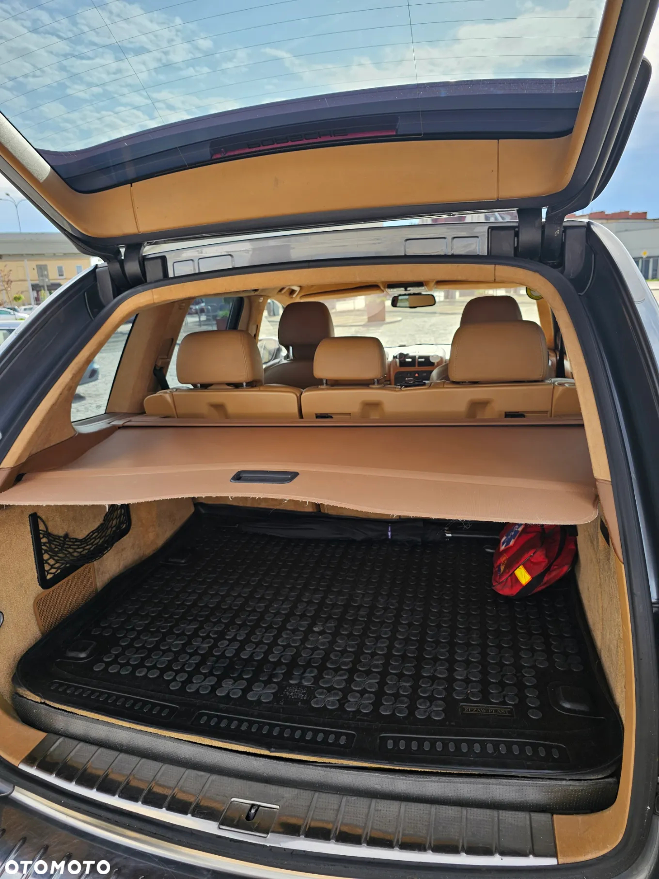 Porsche Cayenne Turbo - 17