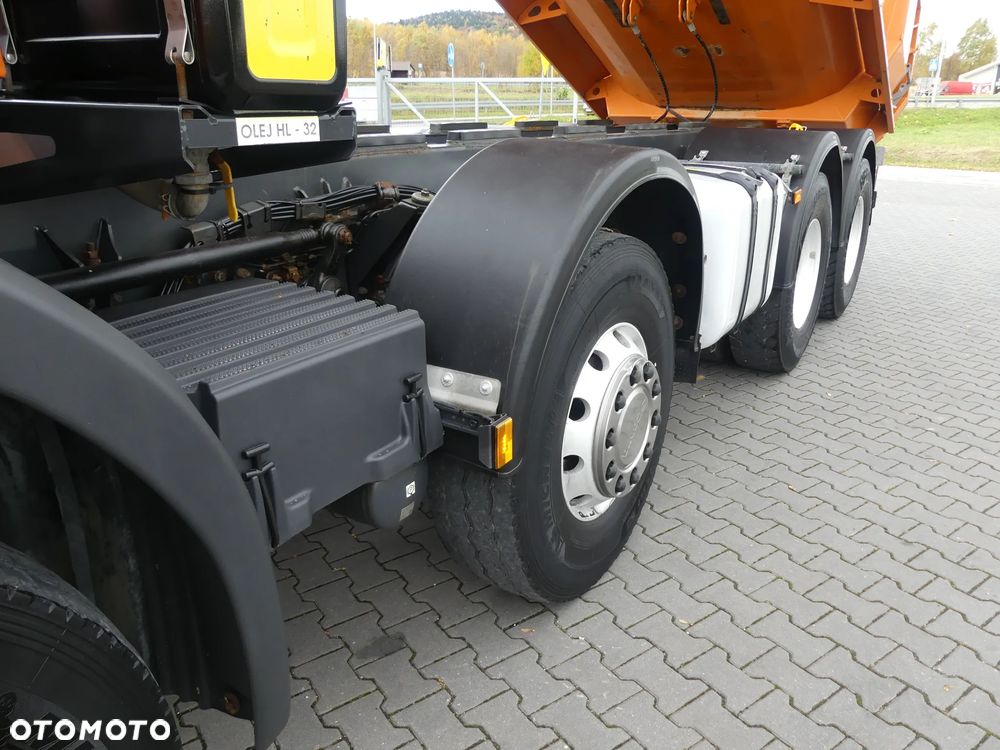 Scania P410 8x4 / WYWROTKA TYLNO ZSYPOWA / ALUFELGI / MANUAL / - 9