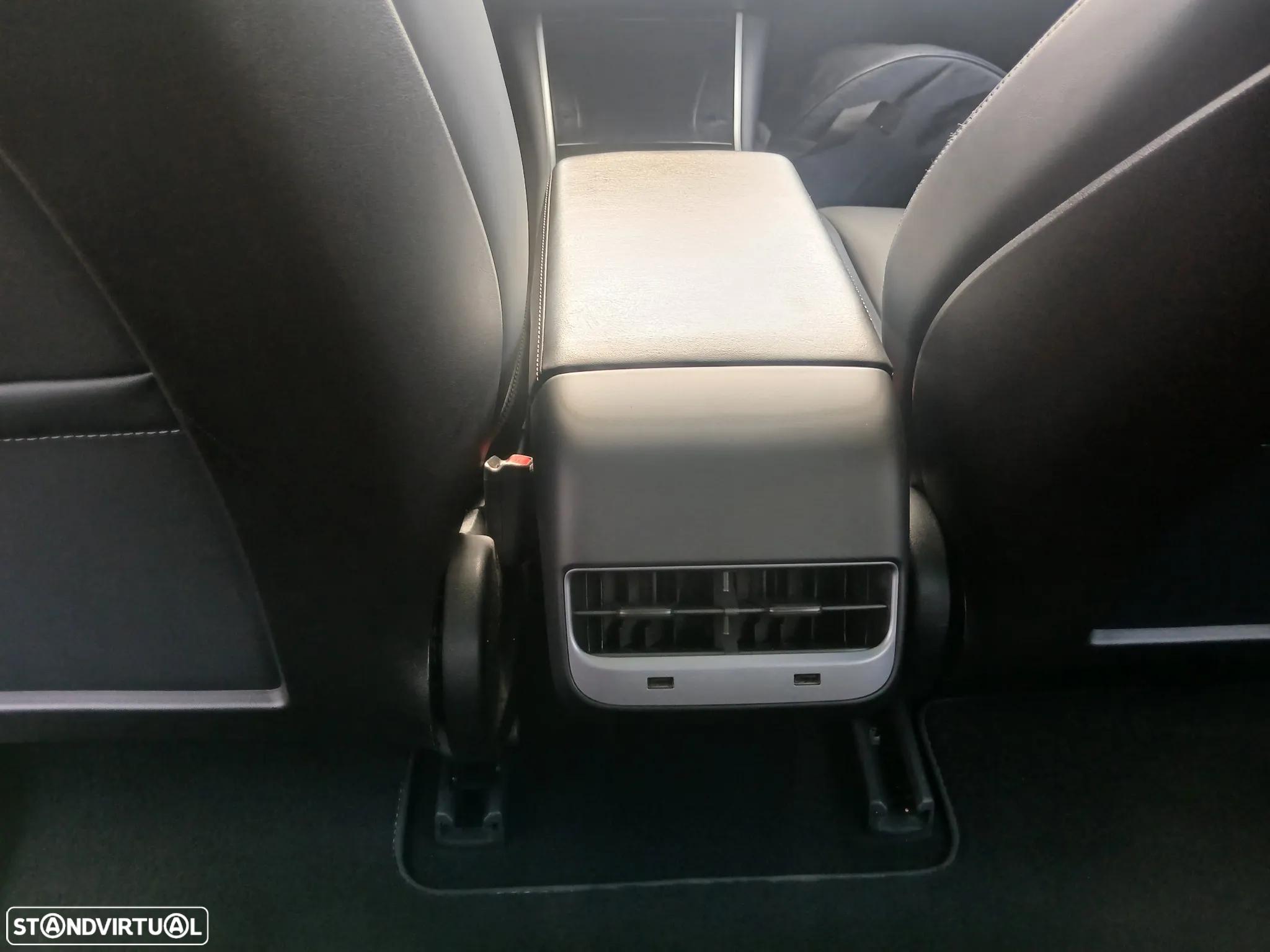 Tesla Model 3 Standard Range Plus RWD - 29