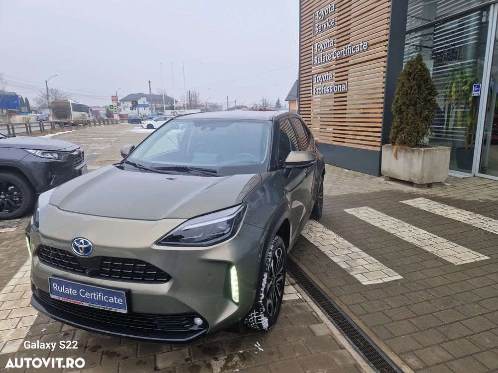 Toyota Yaris Cross 1.5 VVT-i HSD 4x2 Exclusive Elegant - 3