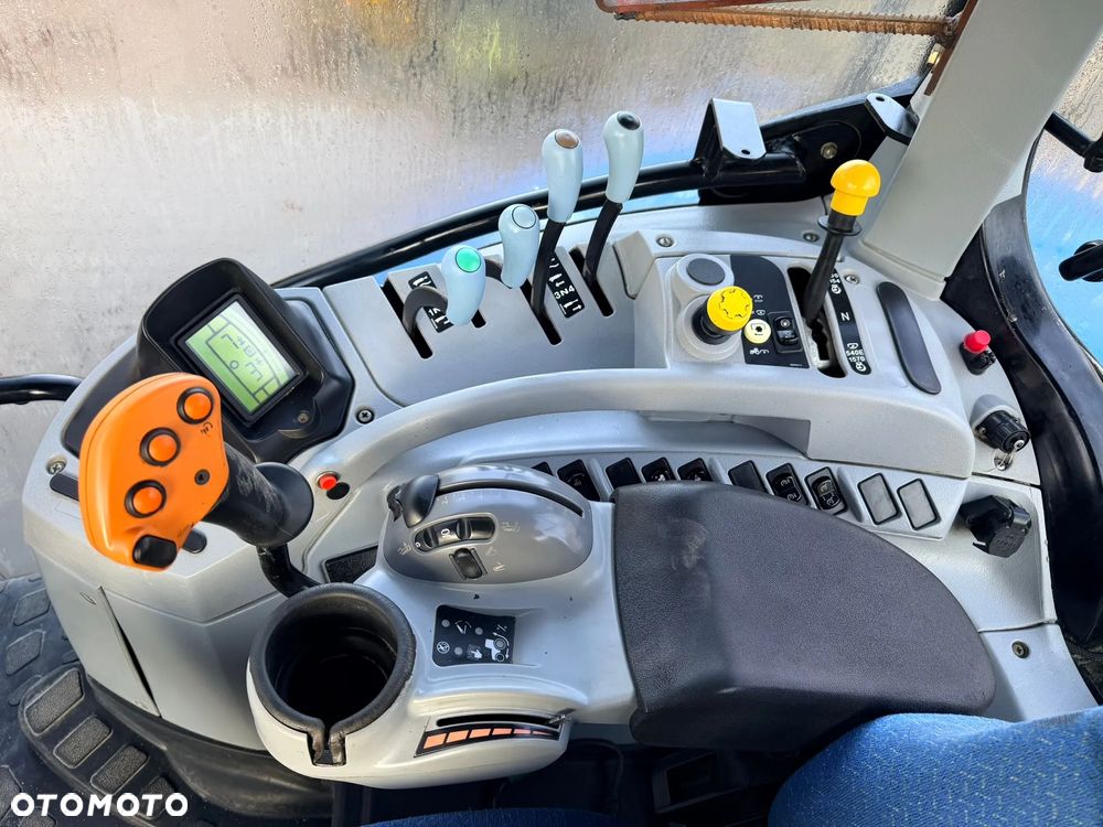 New Holland T7050 - 20