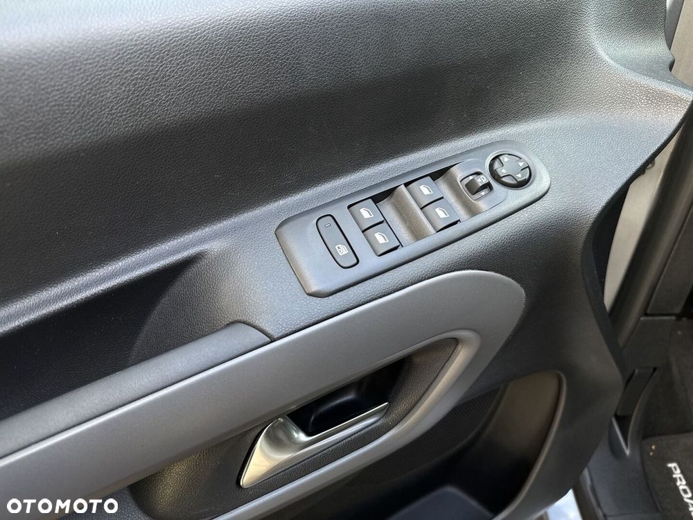 Toyota Proace City Verso 1.5 D-4D Business - 22