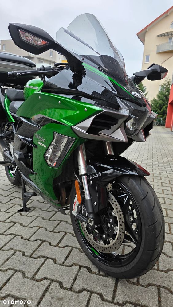 Kawasaki Ninja H2 SX - 16