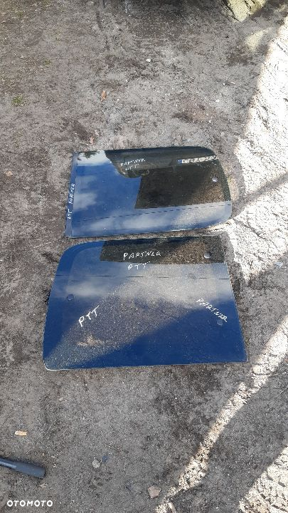 Partner Berlingo I szyba karoseryjna tył uchylna LEWA!!!