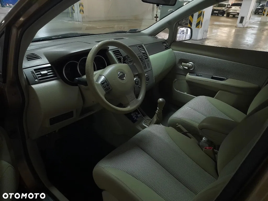 Nissan Tiida 1.8 Tekna - 4