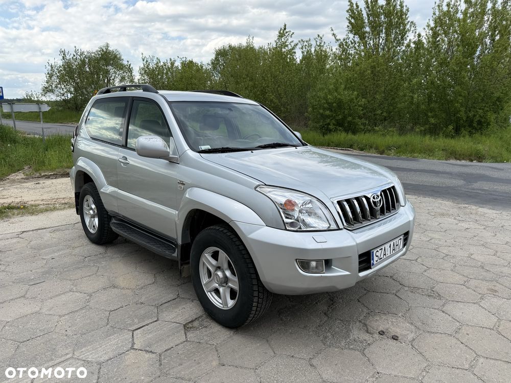 Toyota Land Cruiser - 1