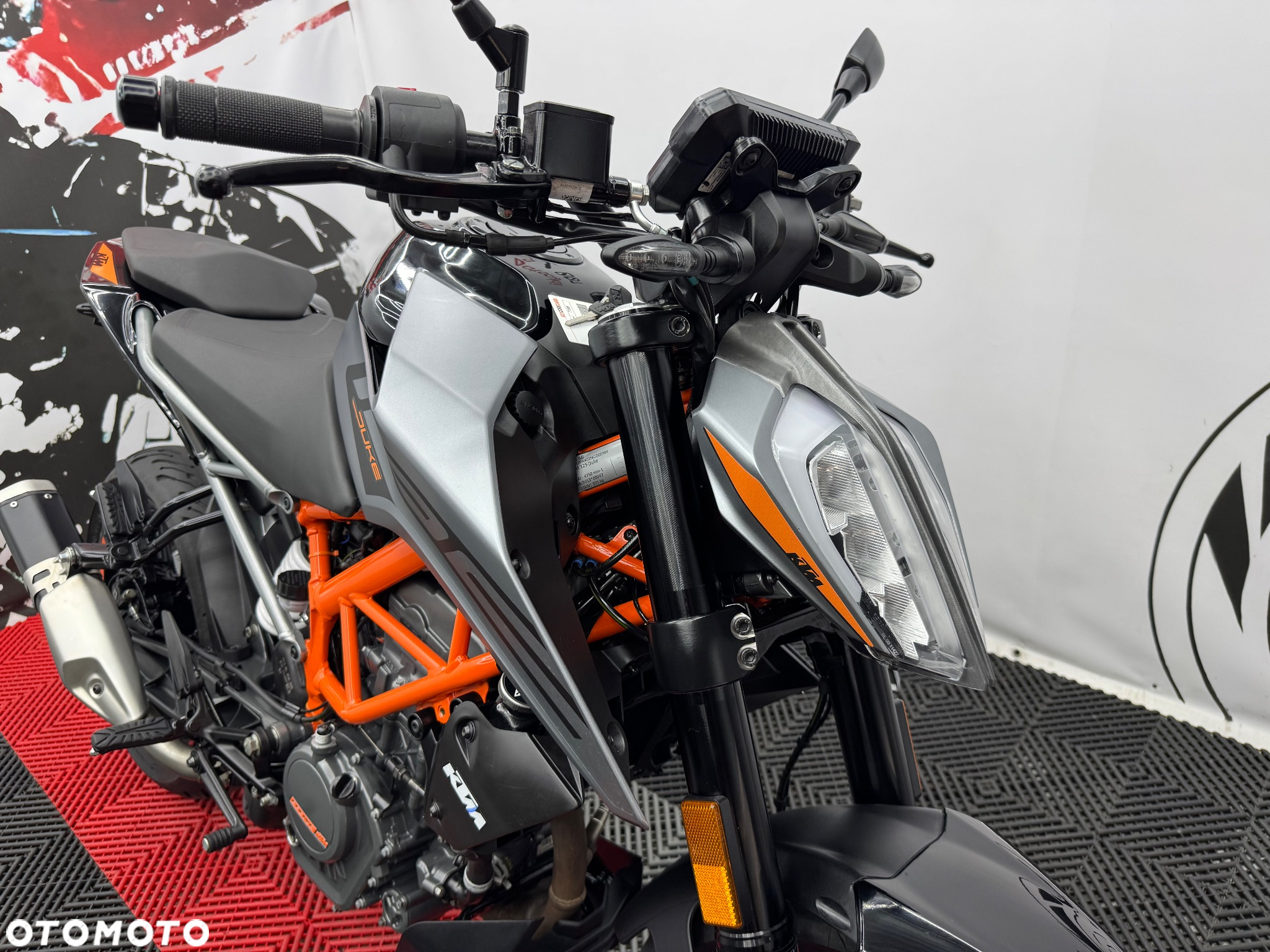 KTM Duke - 32