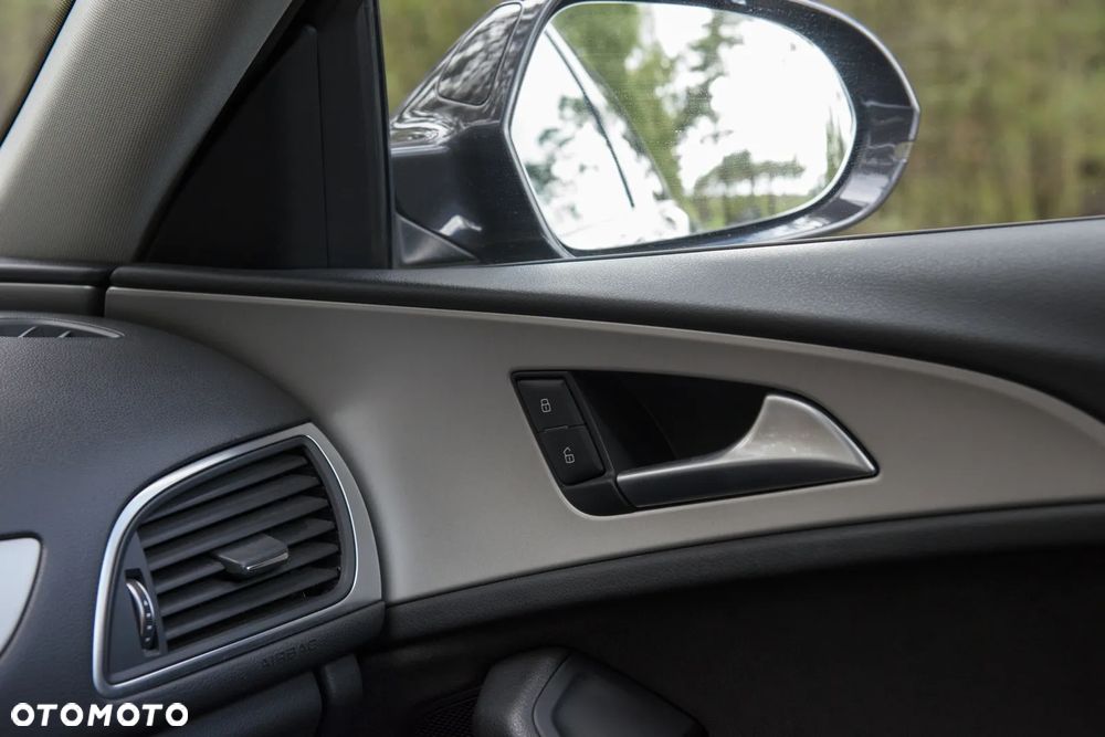 Audi A6 Avant 2.0 TDI Quattro S tronic - 26
