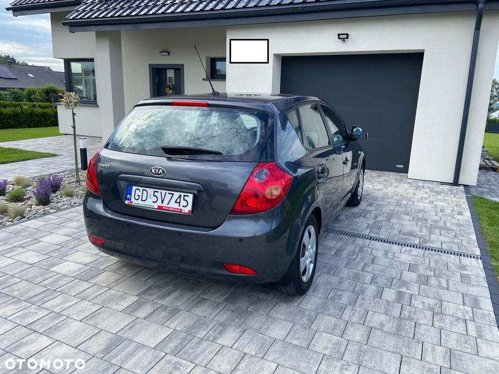 Kia Ceed 1.4 Comfort - 3