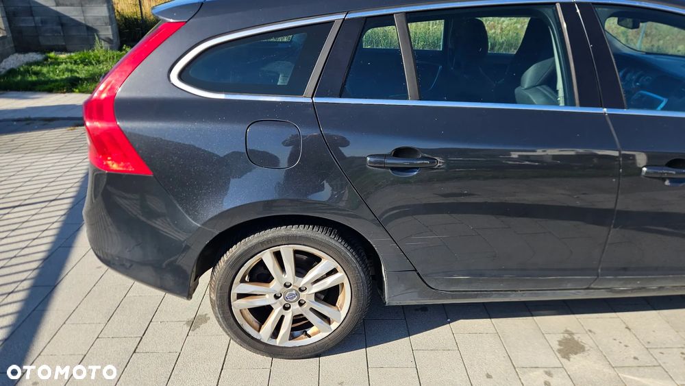 Volvo V60 D3 Geartronic Momentum - 9