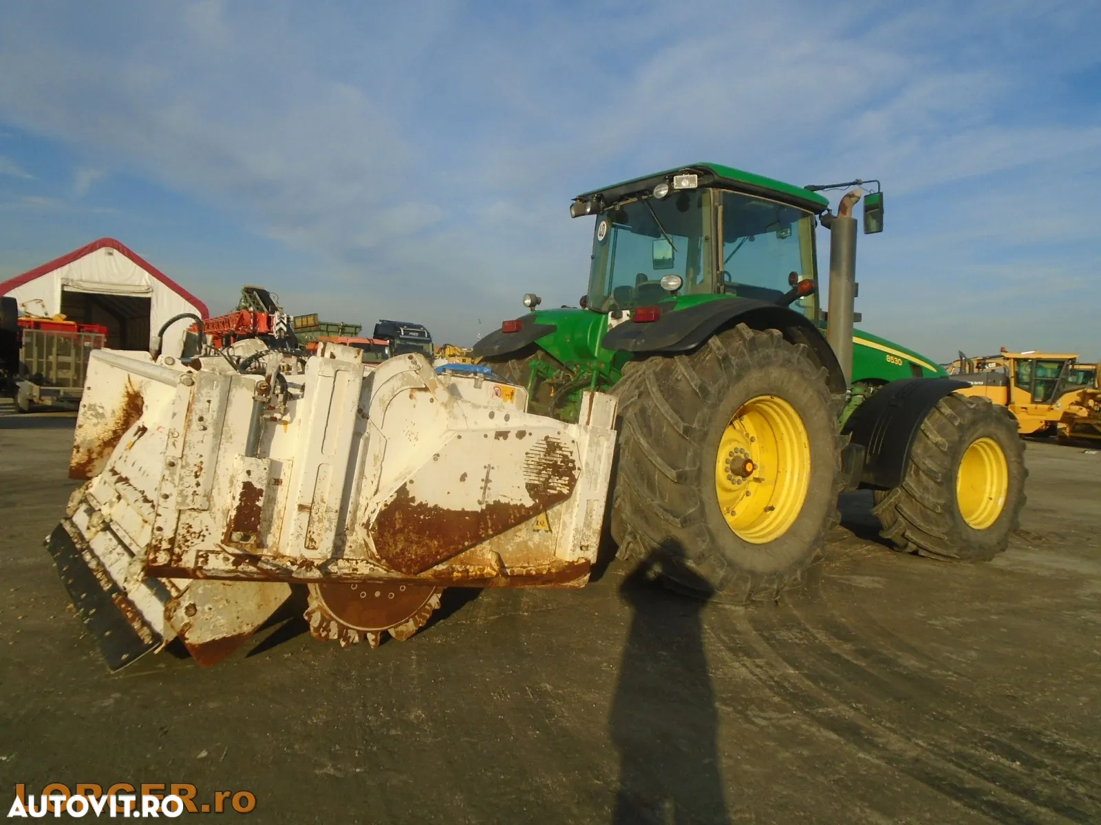 John Deere 8530 cu stabilizator de sol Wirtgen WS 250 - 5