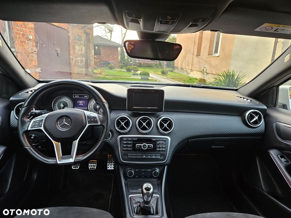 Mercedes-Benz Klasa A 180 AMG Line - 12