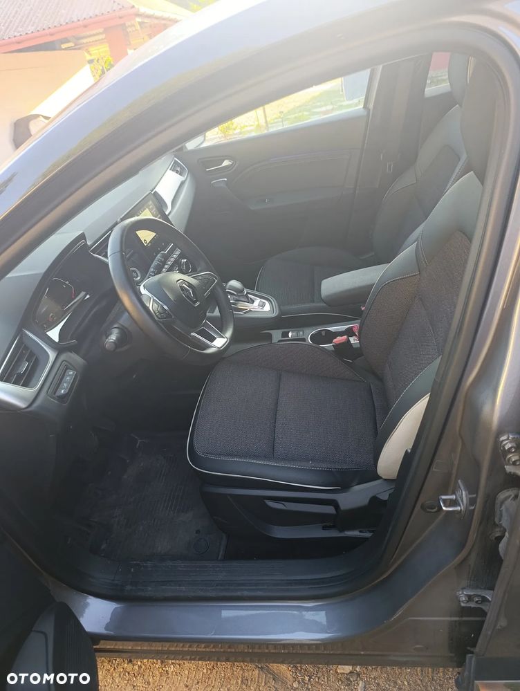 Renault Captur 1.3 TCe mHEV Intens EDC - 6