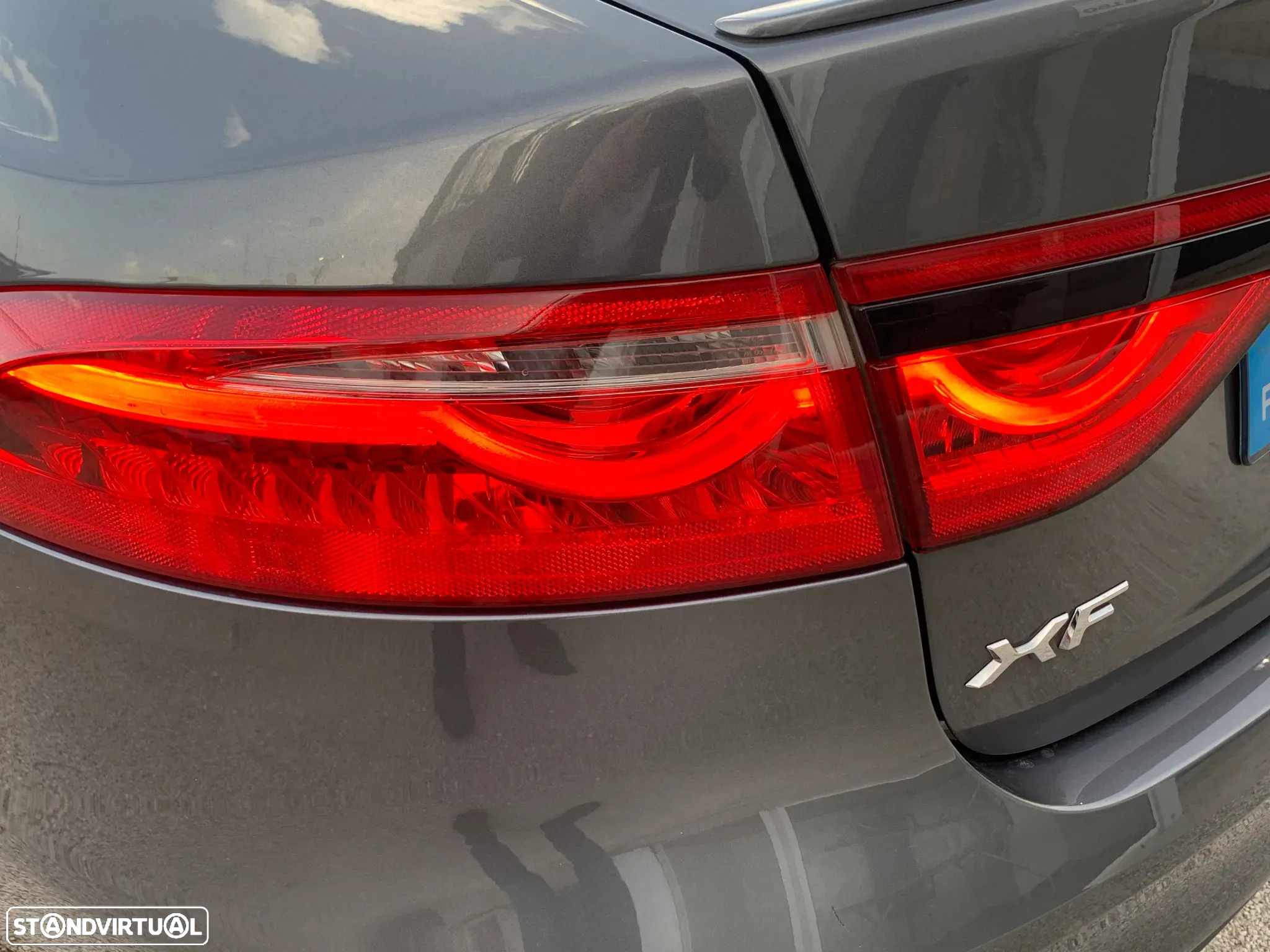 Jaguar XF 20d Aut. R-Sport - 21
