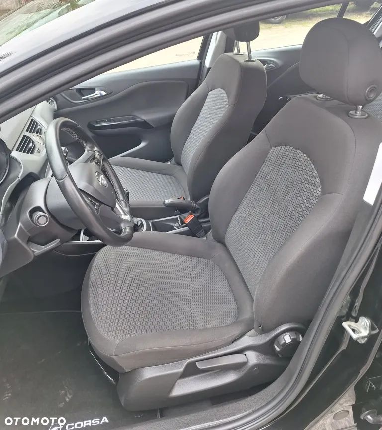 Opel Corsa 1.4 16V Color Edition - 9