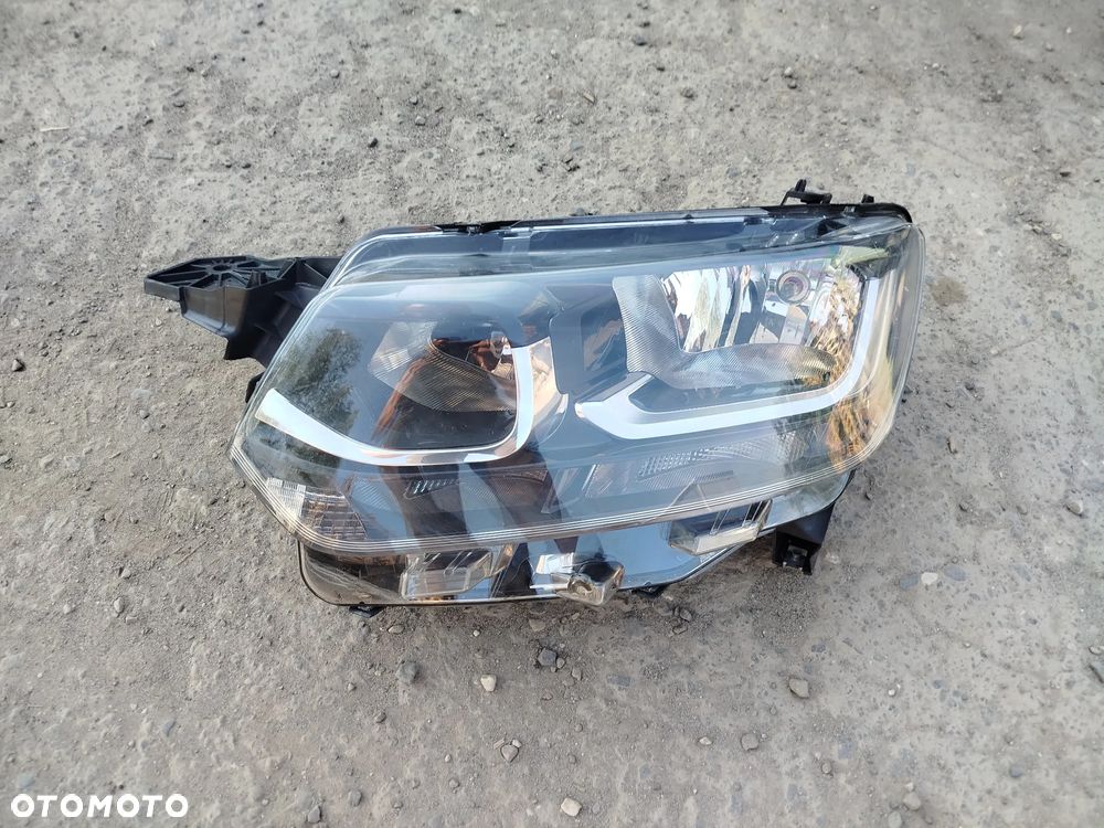 Toyota Proace lampa lewa przód lewy Mazowieckie Warszawa - 1