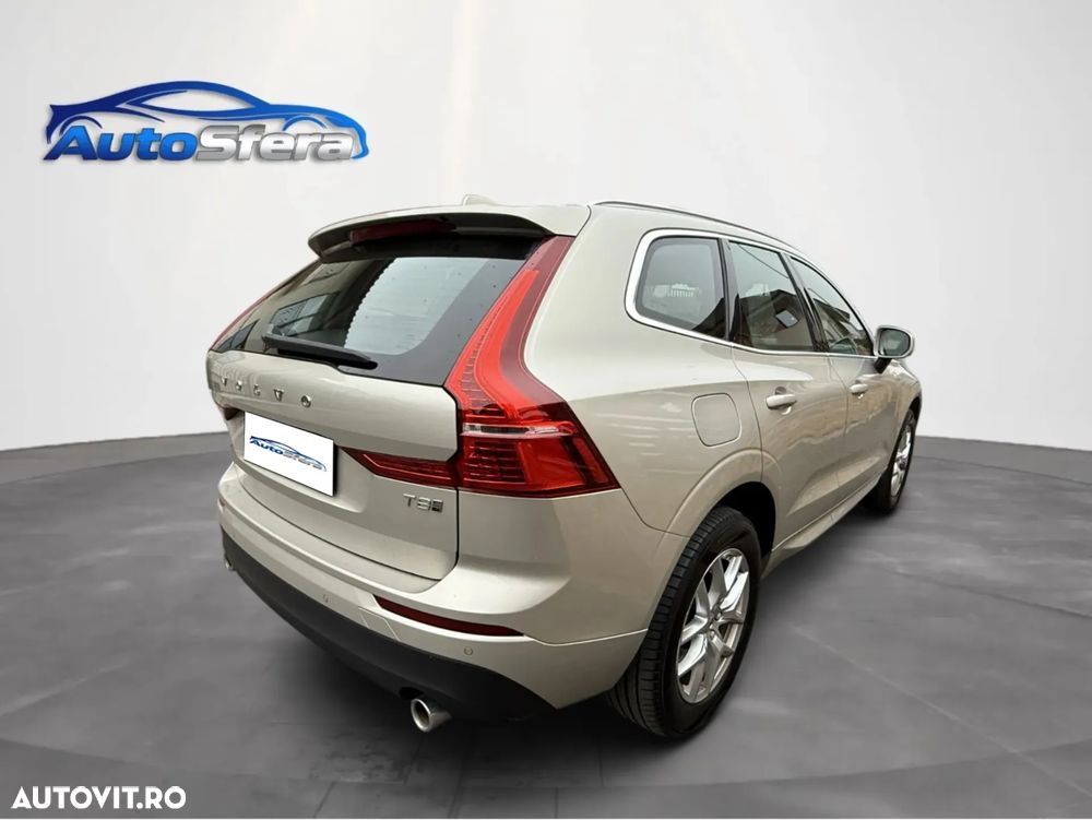 Volvo XC 60 T8 Twin Engine AWD Geartronic Momentum - 5