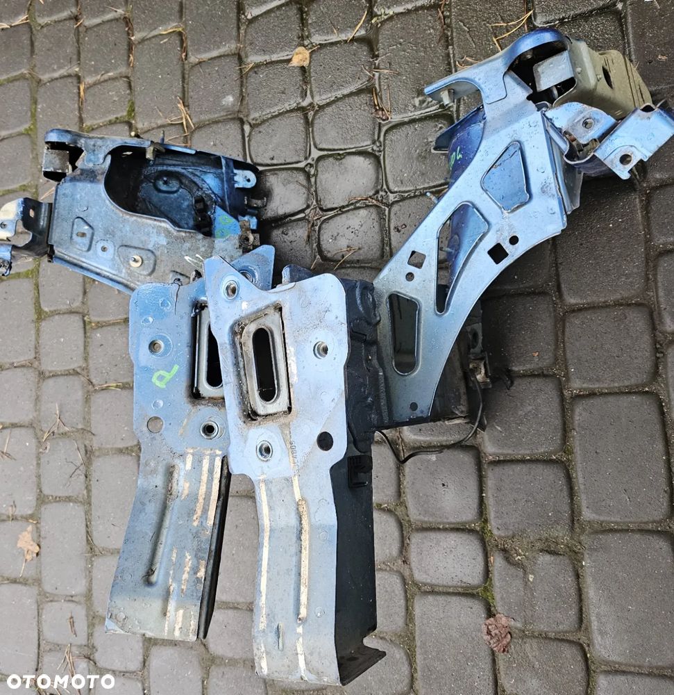 Renault Clio III 3 podłużnica przód przednia ćwiartka prawa lewa WA0000  WA0008/WA0009