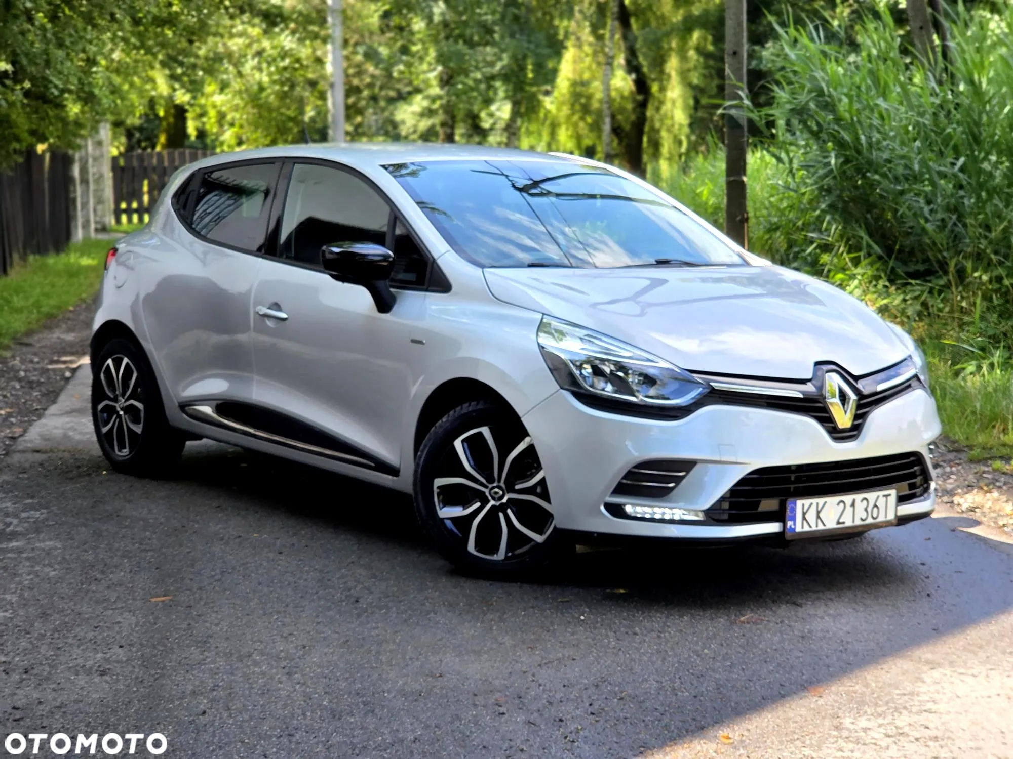Renault Clio 0.9 Energy TCe Limited - 17