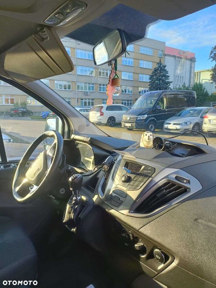 Ford Tourneo Custom - 4