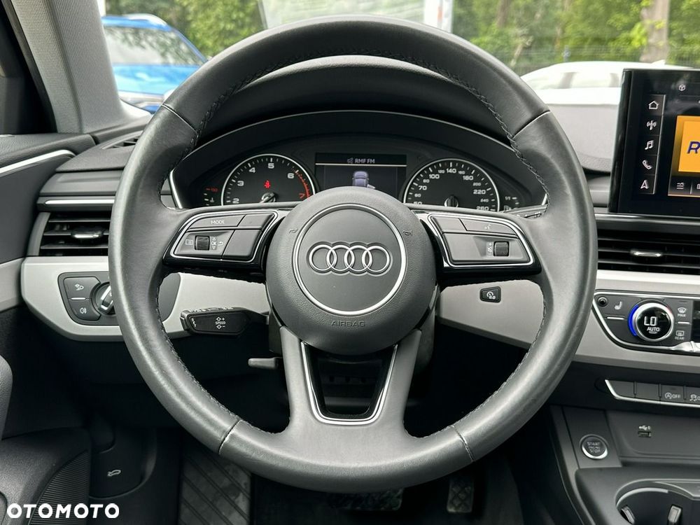 Audi A4 Limousine - 24