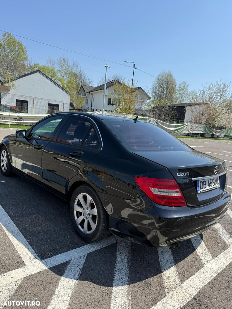 Mercedes-Benz C - 9