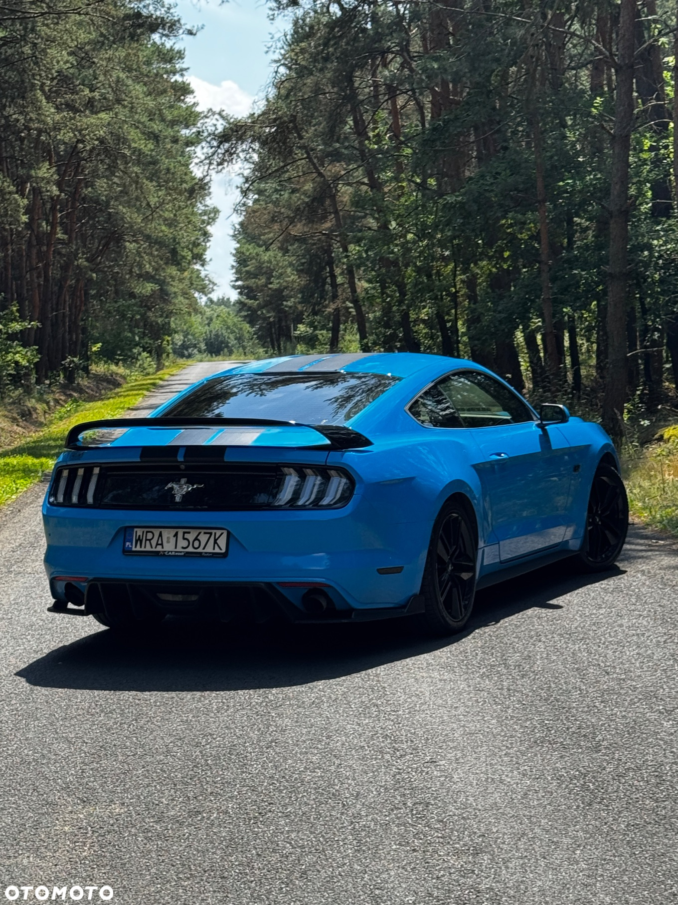 Ford Mustang - 4