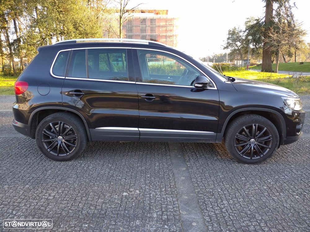 VW Tiguan 2.0 TDi Sport BlueMotion 4Motion - 12